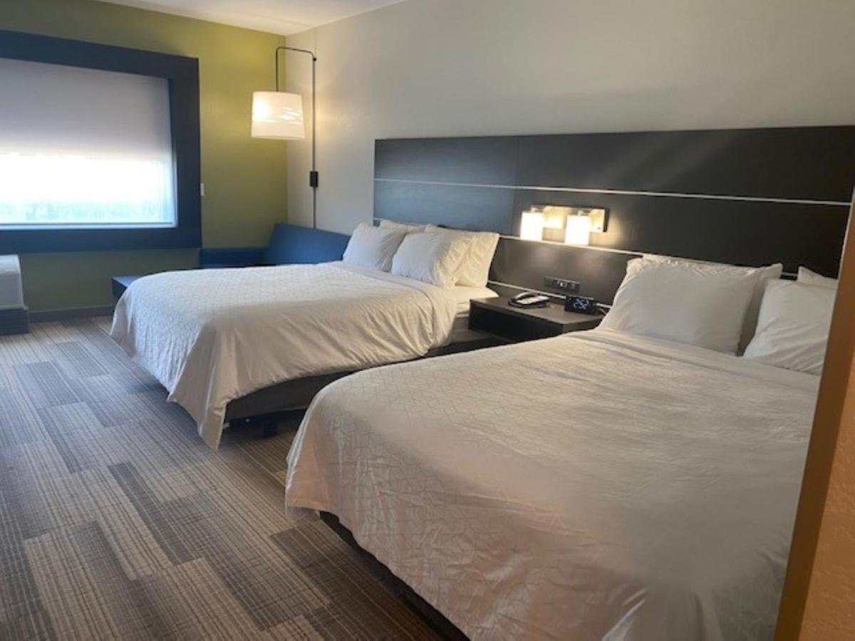 Holiday Inn Express & Suites Warrensburg North By Ihg Exterior foto